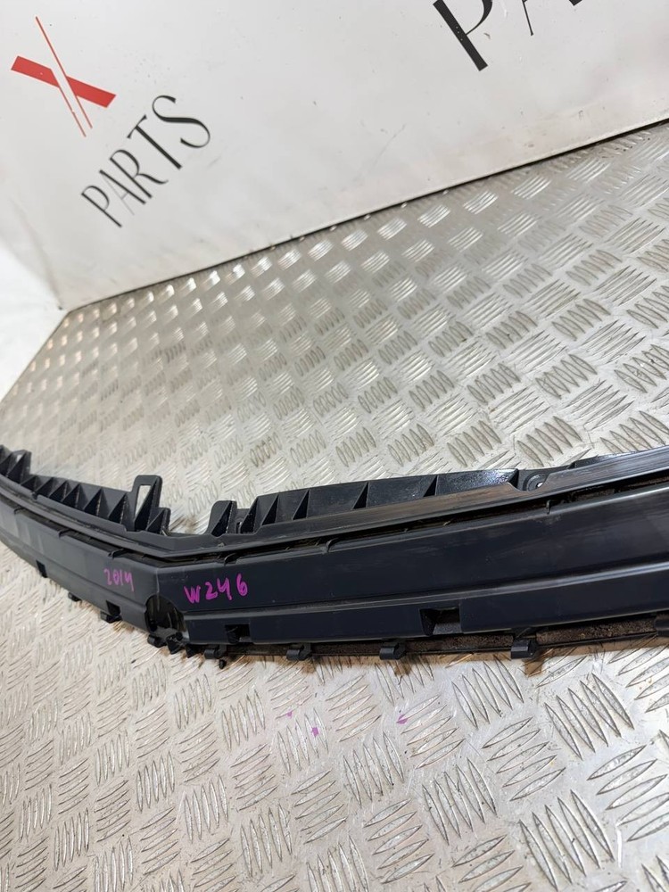 MERCEDES B CLASS W246 FRONT BUMPER MOUNT BRACKET SUPPORT A2468850365 2014