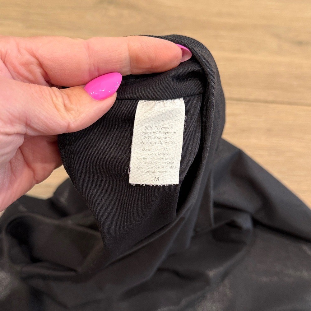 BEYOND YOGA Black Pearlized High Waisted Midi Active Workout Legging Size Medium