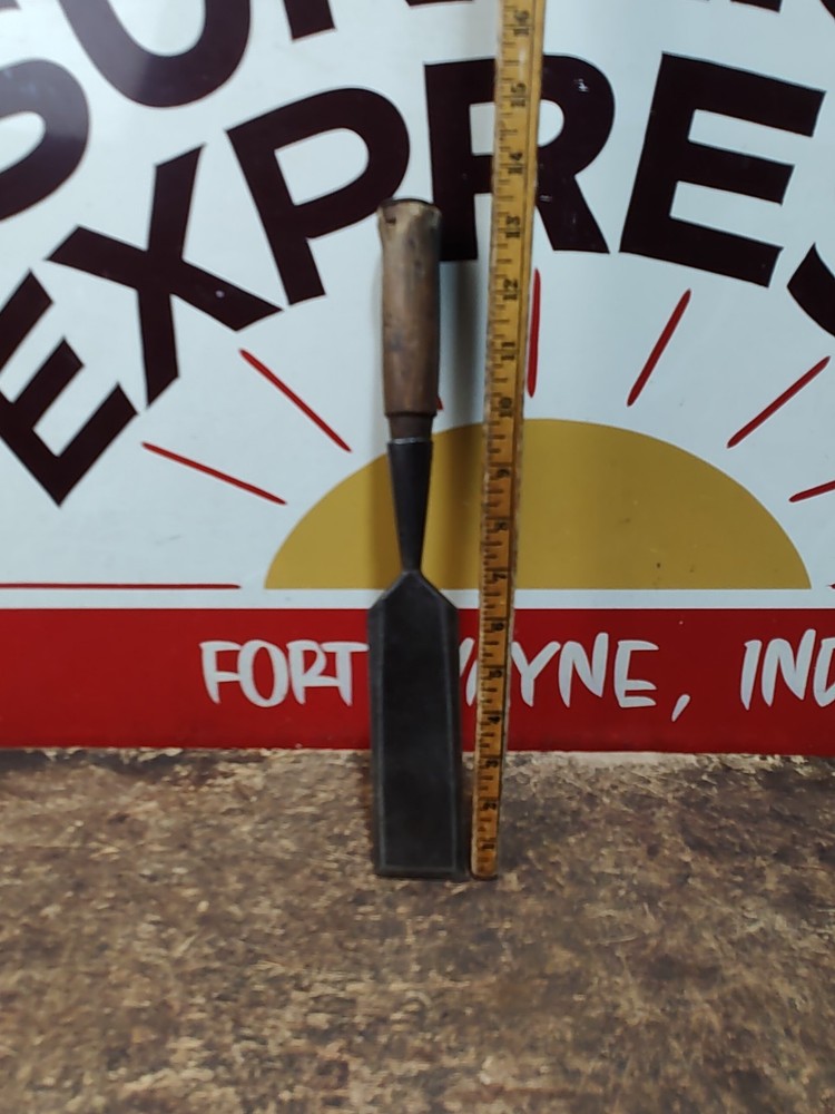 Early Clear Cut 2" Bevel Edge Socket Framing Chisel Timber Slick