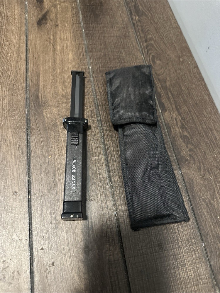 1980s z Black Eagle Reverse Switchblade w/sheath retracting guard Read Rare
