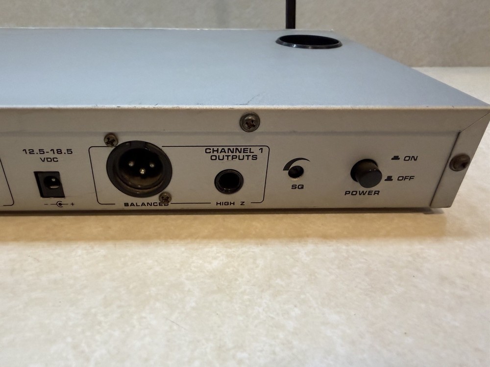 ARK WRT-4288c Dual Channel VHF Wireless Microphone System