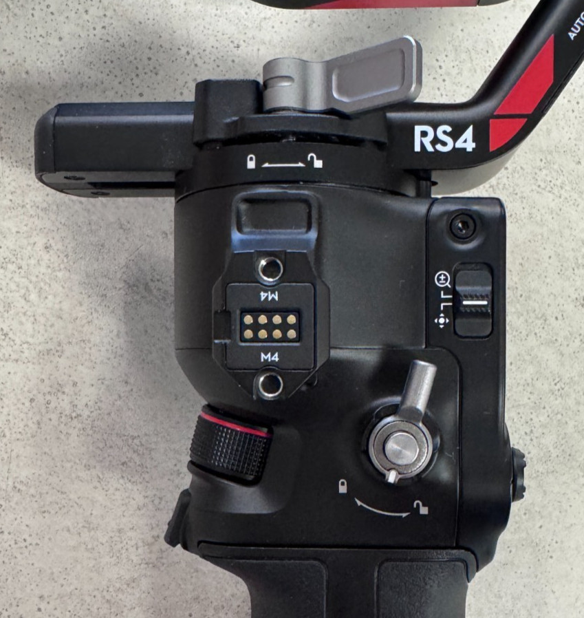 DJI Ronin RS4 3-Axis Gimbal Stabilizer for Mirrorless/DSLR