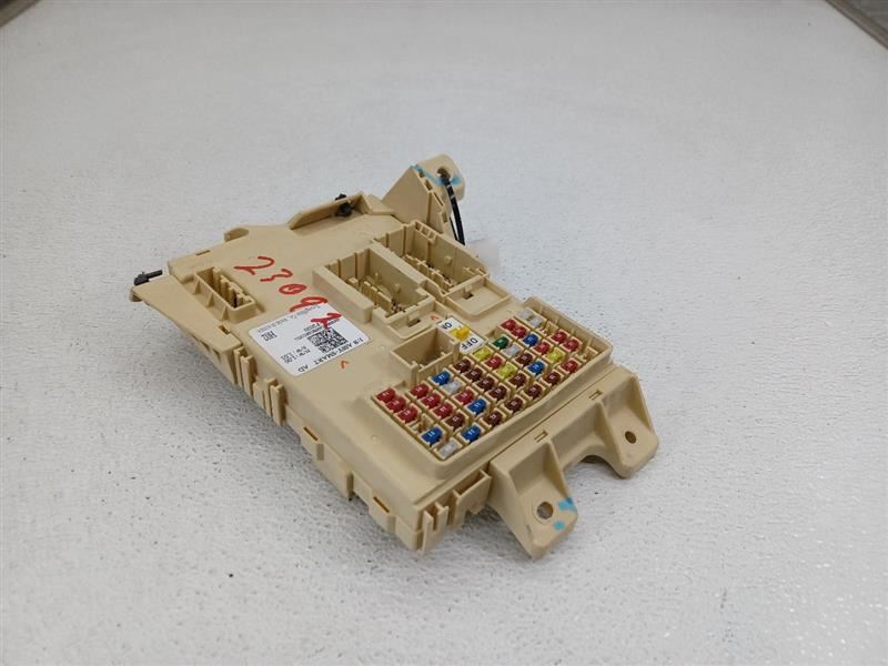 2017 Hyundai Elantra Fuse Box Cabin OEM