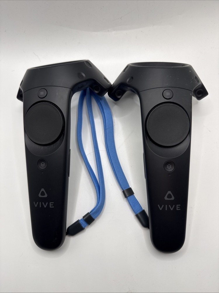 2x HTC Vive Controller Wand Pair Two Straps VR Virtual Reality Excellent Set