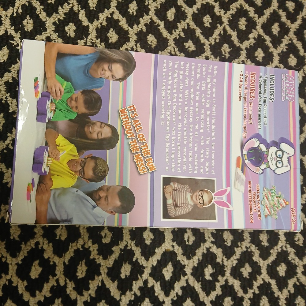 EggMazing Bunny Holly Egg Decorating Kit pre owner