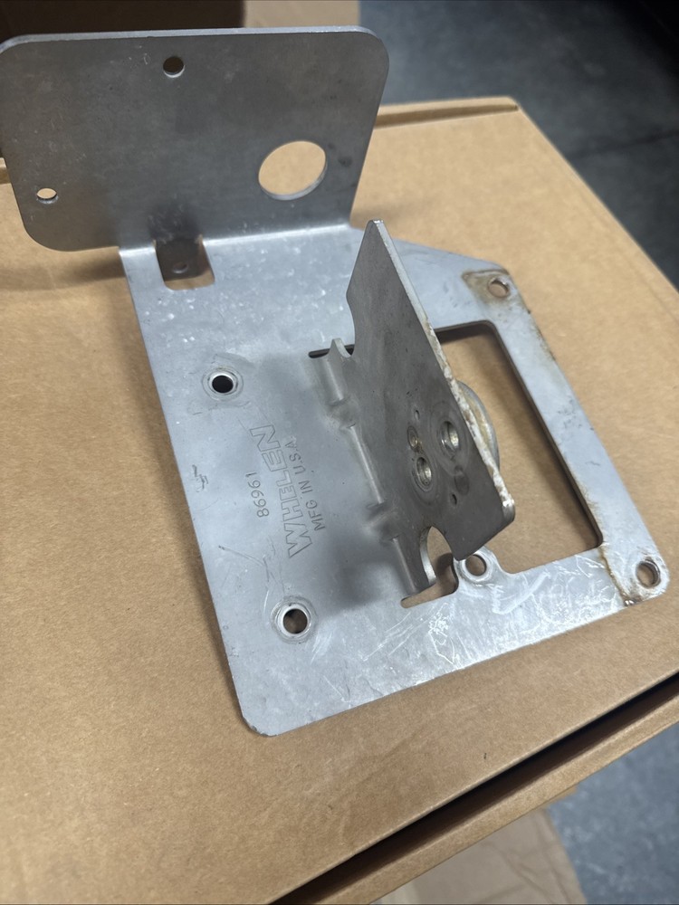 Whelen Howler Mounting Bracket 86961 Used