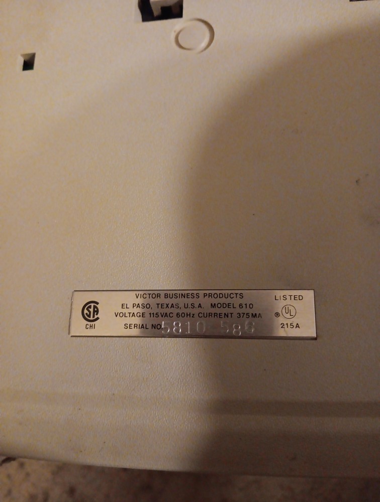 Vintage Victor 610 Desktop Adding Machine Printing Calculator. WORKS