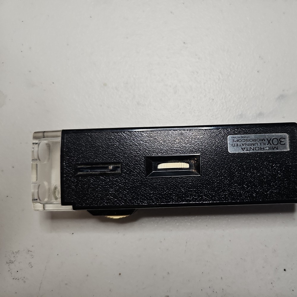 Vintage Micronta 30X Illuminated Microscope ~ **WORKING**