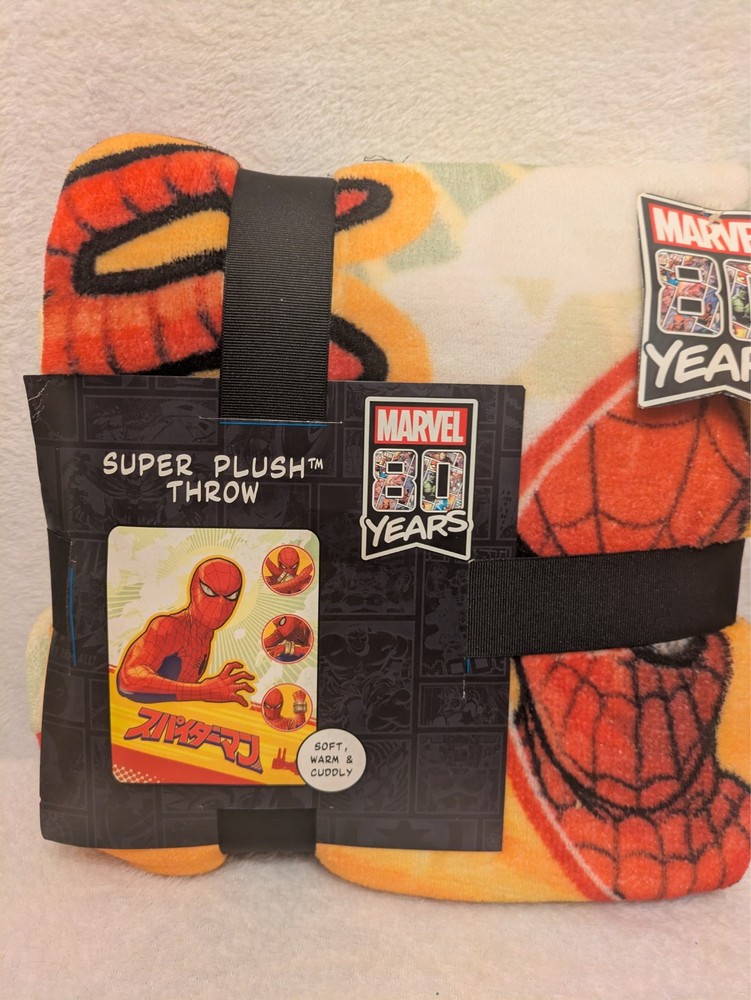 Marvel 80 years Spider-Man Super Plush Throw blanket.
