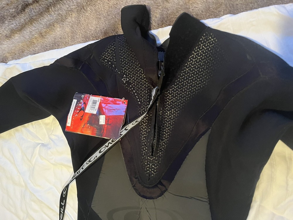 O'neill Wet Suit style 5150 size LS