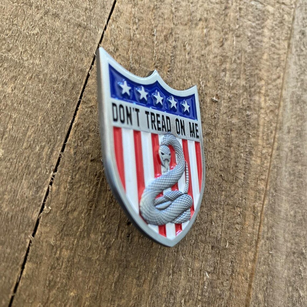 Don't Tread On Me Second Amendment Pin - DTOM Support The 2A