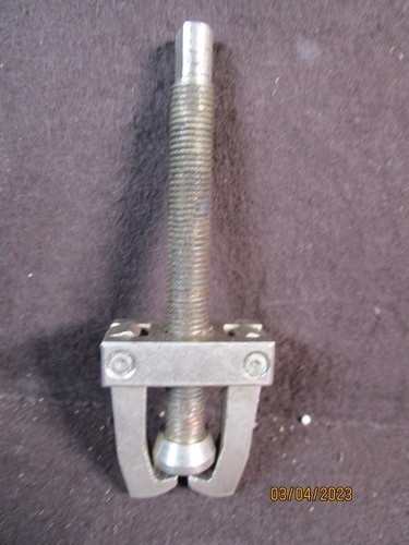 2 Jaw Mini Automotive Gear Puller 3-1/2"