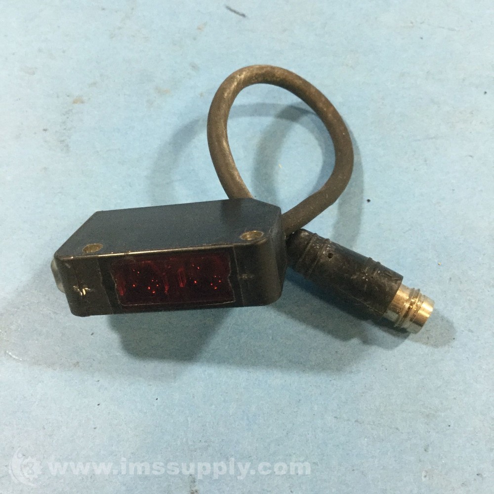 Keyence Corp PZ-M32 Square Reflective M8 Connector Type, NPN USIP