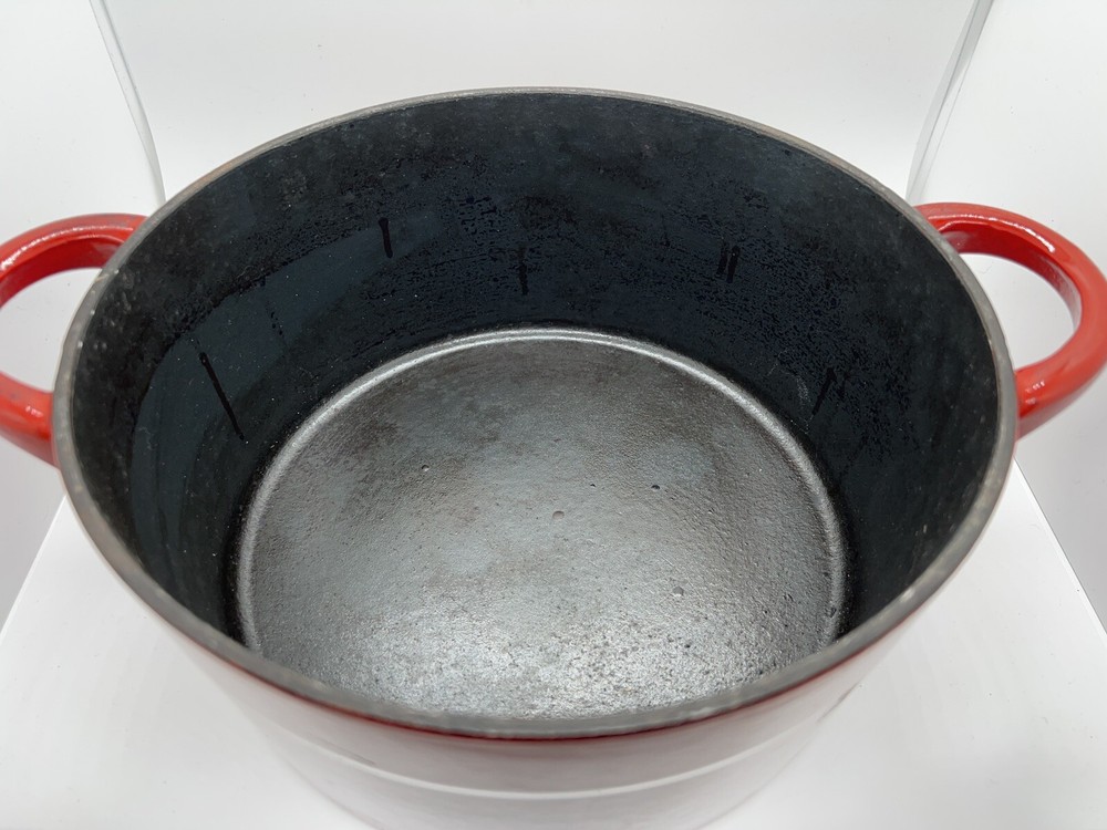 Calphalon 5 Quart Red Cast Iron Enameled Pot Dutch Oven