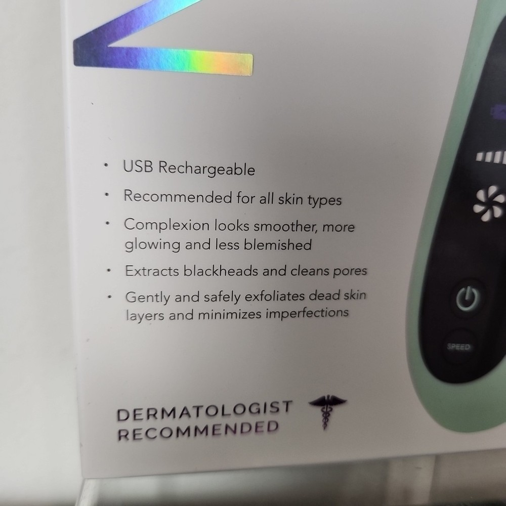Spa Sciences MIO Microdermabrasion and Pore Extraction - Mint Green