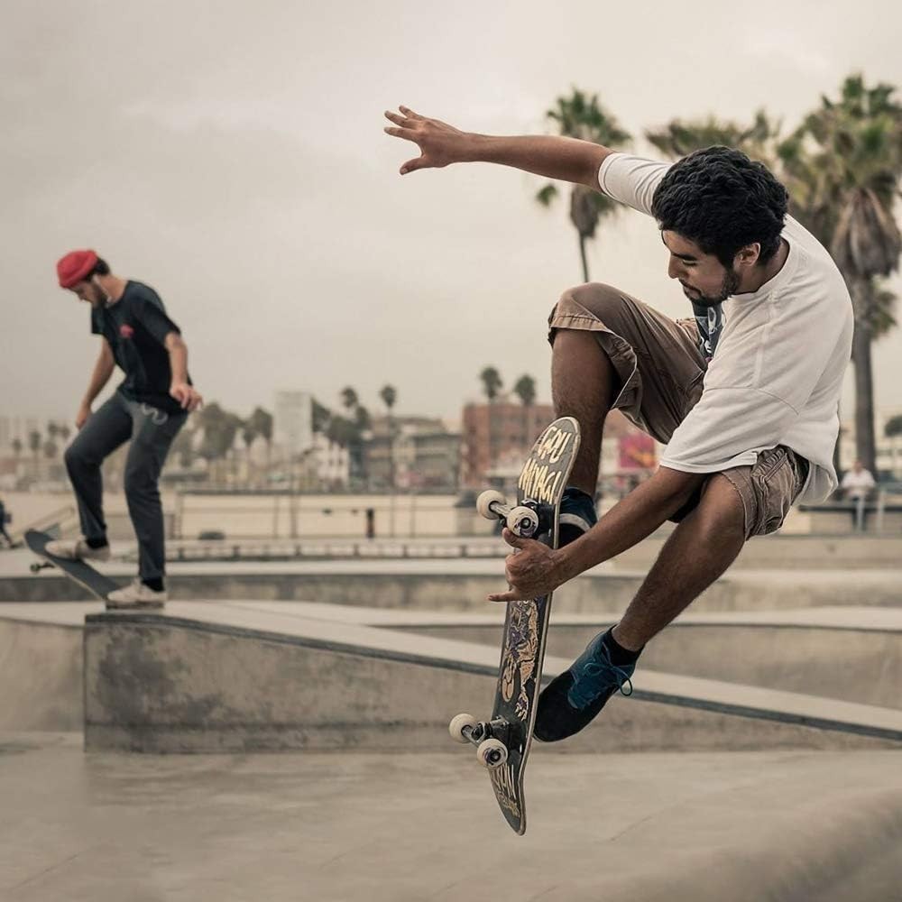 Compact Multi-Function Skateboard Tool for Wheels & Trucks – Lightweight Design