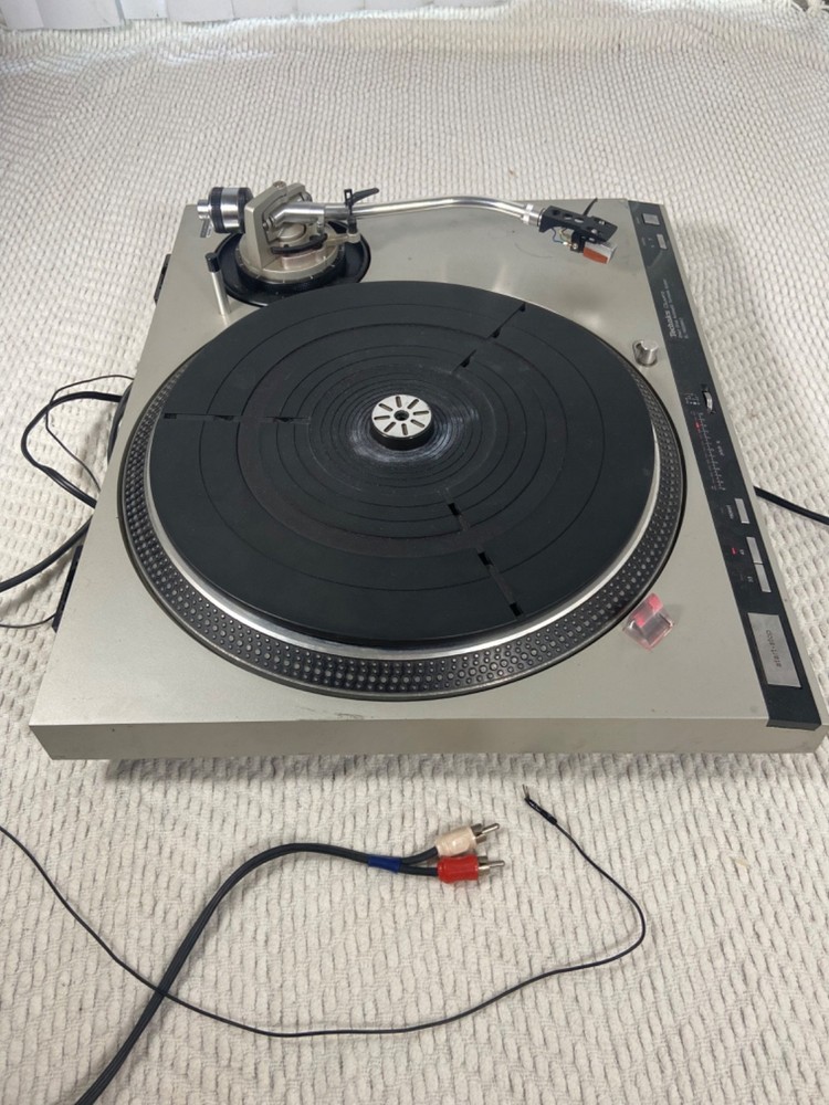 Technics SL-1600MK2 Direct-Drive Turntable Works