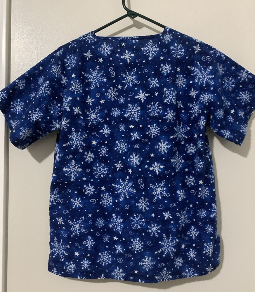 SCRUB UNIFORM TOP UA SCRUBS Brand SMALL Snowflake Pattern Blue EUC