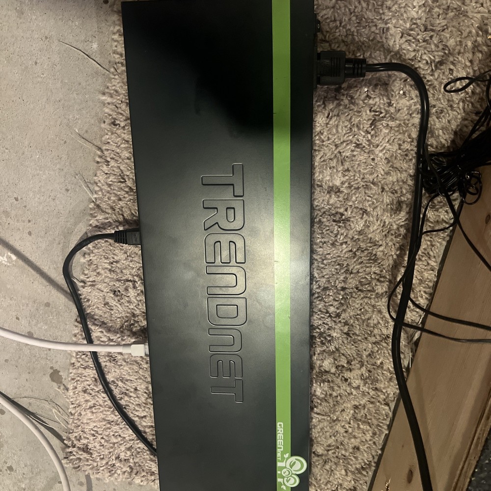 TRENDnet (TEG-S16g) 16-Ports Rack-Mountable Switch