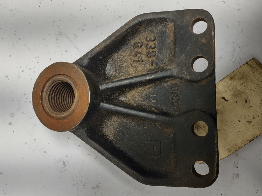 Spring Hanger 338-841