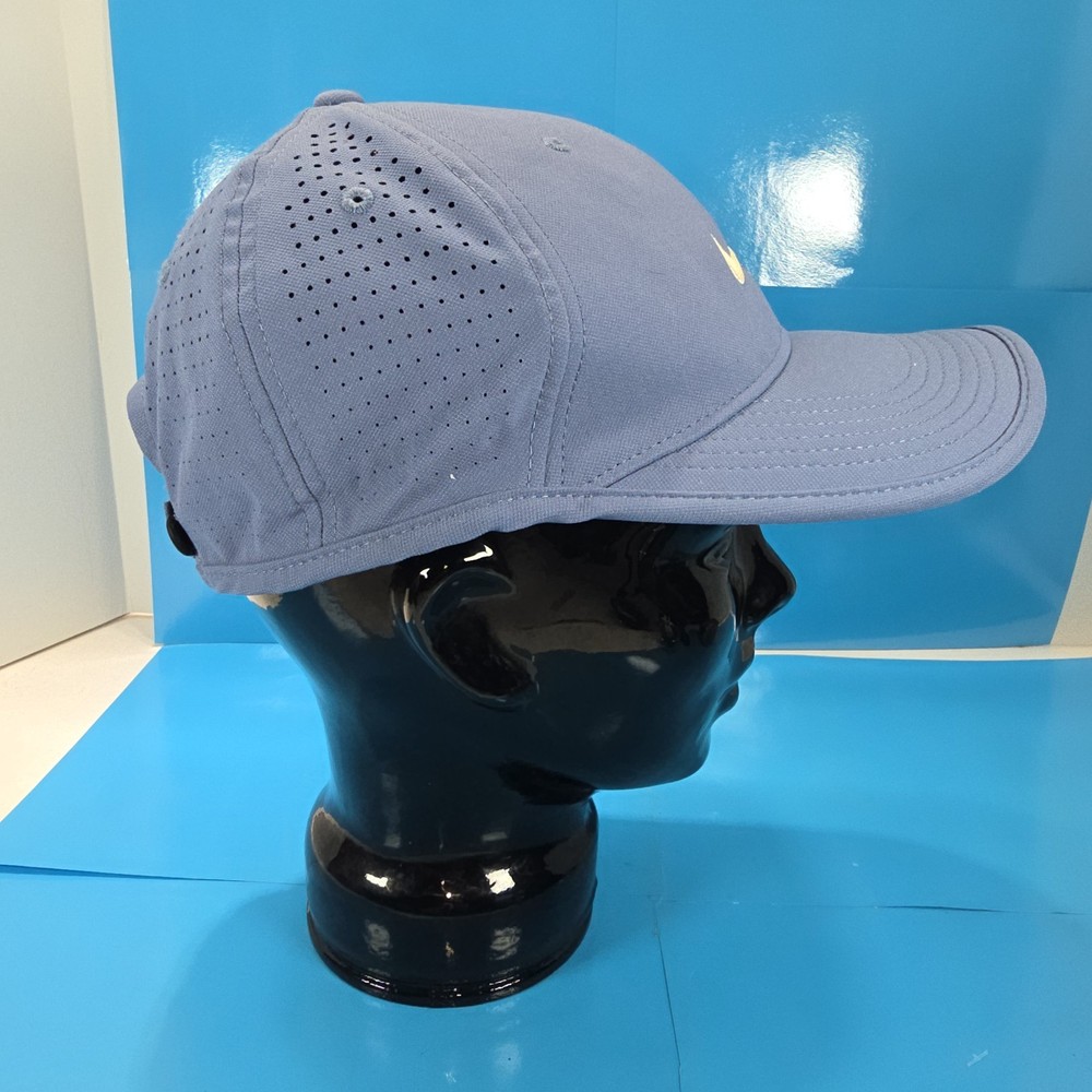 Nike Light Blue Golf Hat Perforated Adjustable Baseball Cap Swoosh Logo