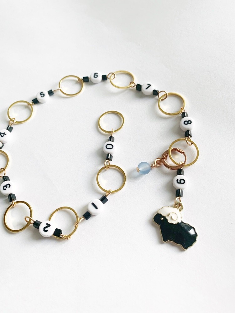 Sheep chain row counter for knitting
