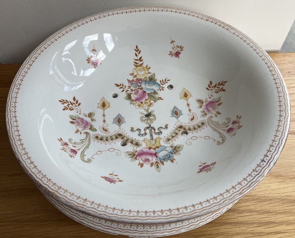 Antique Crown Devon Fieldings salad Water Drainer, Perth Pattern, Base Damage