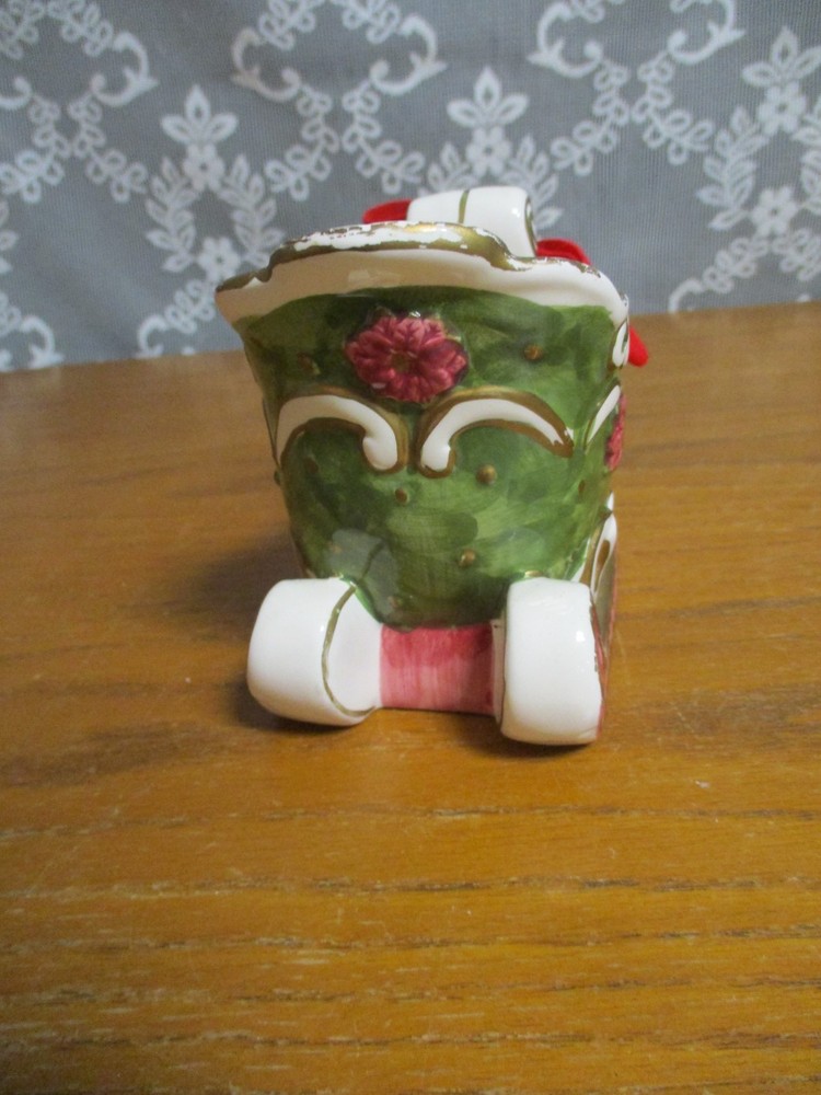 Santa's Sleigh Planter - Decoration
