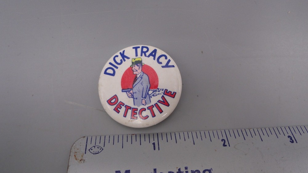 Vintage Dick Tracy Detective Comic Cartoon Character Pinback Button