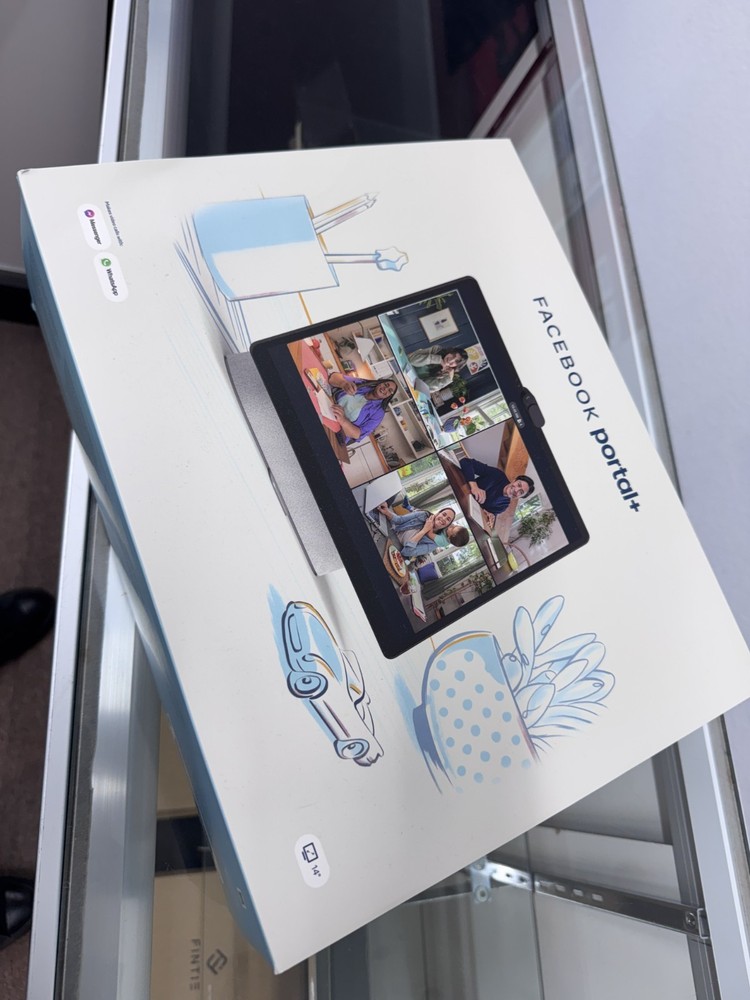 Facebook Portal+ 14" Display Smart Video Calling   ***OPEN BOX***