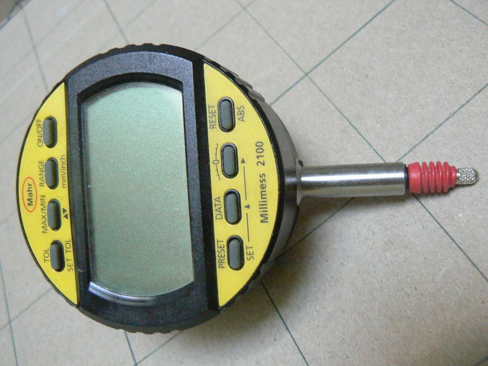 Mahr , Milliness 2100 , Digital Comparator , USED..   (M)