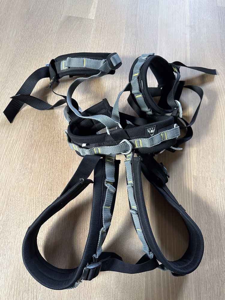 CAMP Climbing Harness Kids Gently Used