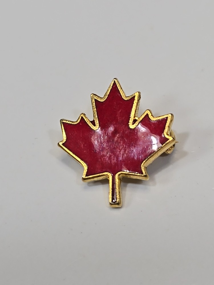 Canada Maple Leaf Souvenir Lapel Pin Very Small Size