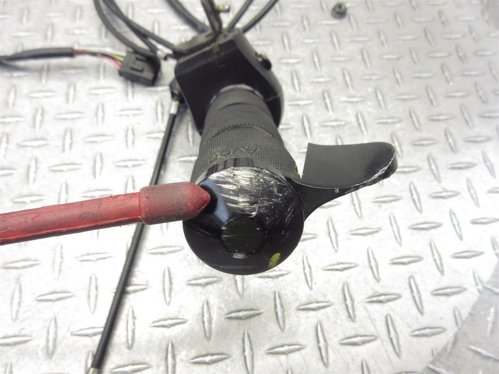 2012 12-16 Victory Vision Tour Right Handlebar Switch Throttle Control Cable