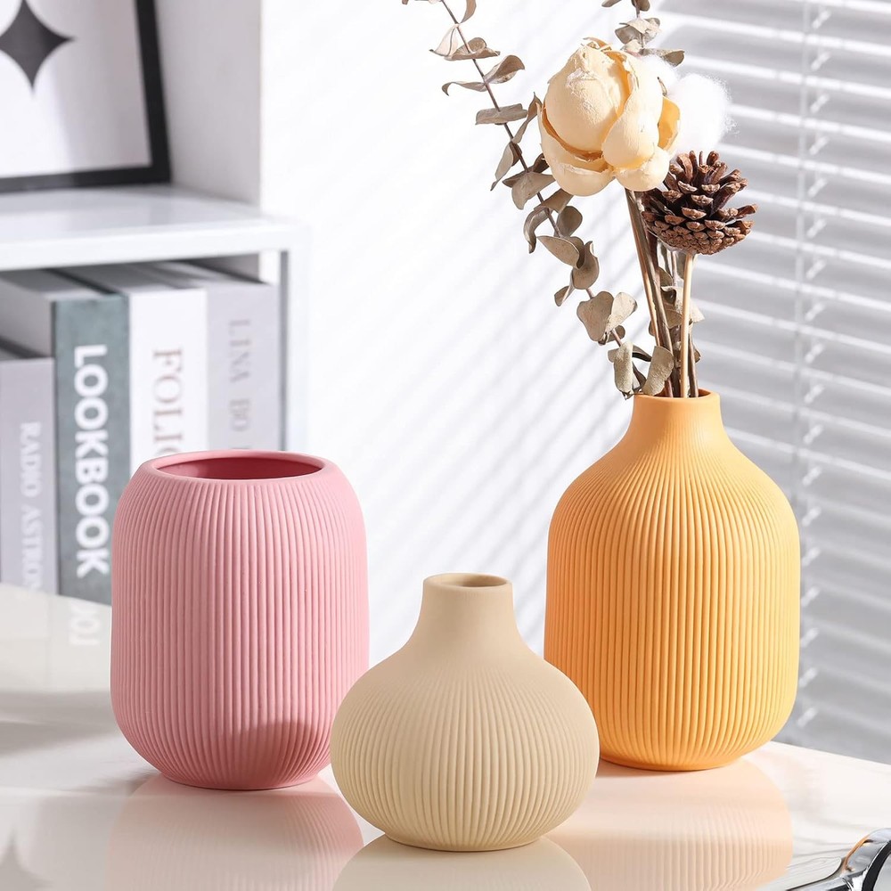 Set of 3 Small Ceramic Minimalist Bud Vases