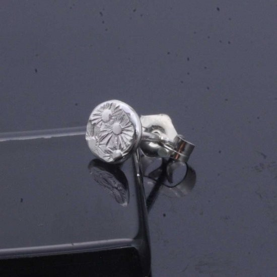 Ryuto Small Flower Hammered Stud Earring (Single) Silver 950
