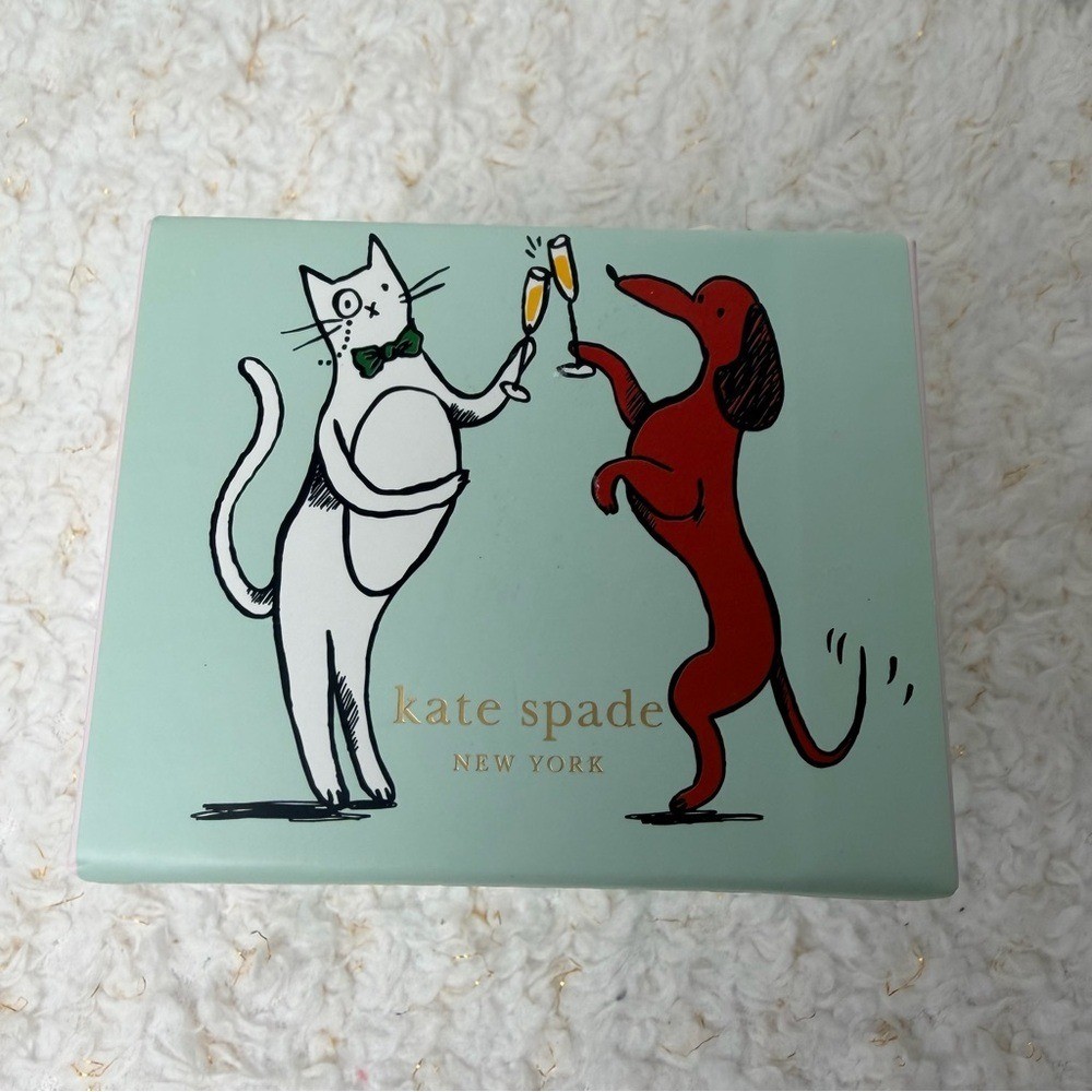 kate spade new york Note Cube with 400 Blank Sheets and Black Ink Pen