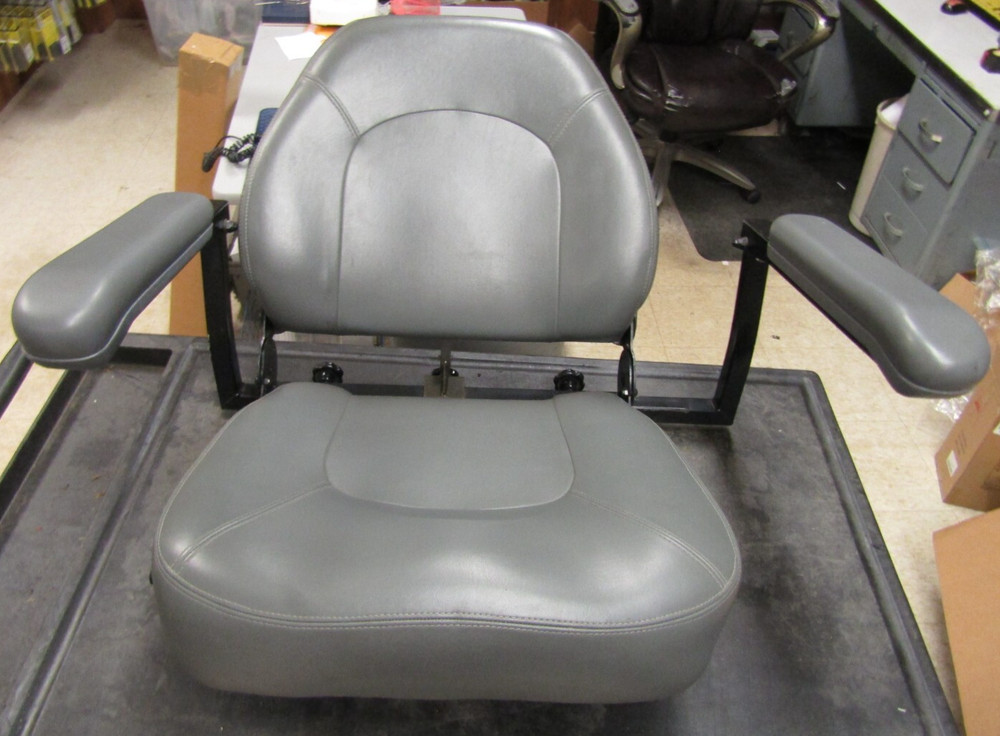 Rascal 600 Mobility Scooter Seat with Arm Rests