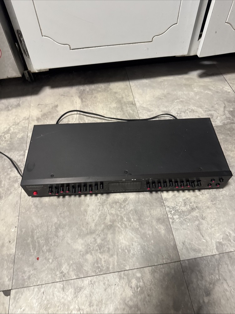 AUDIOSOURCE EQ-Eight Series II Vintage Stereo Equalizer Used