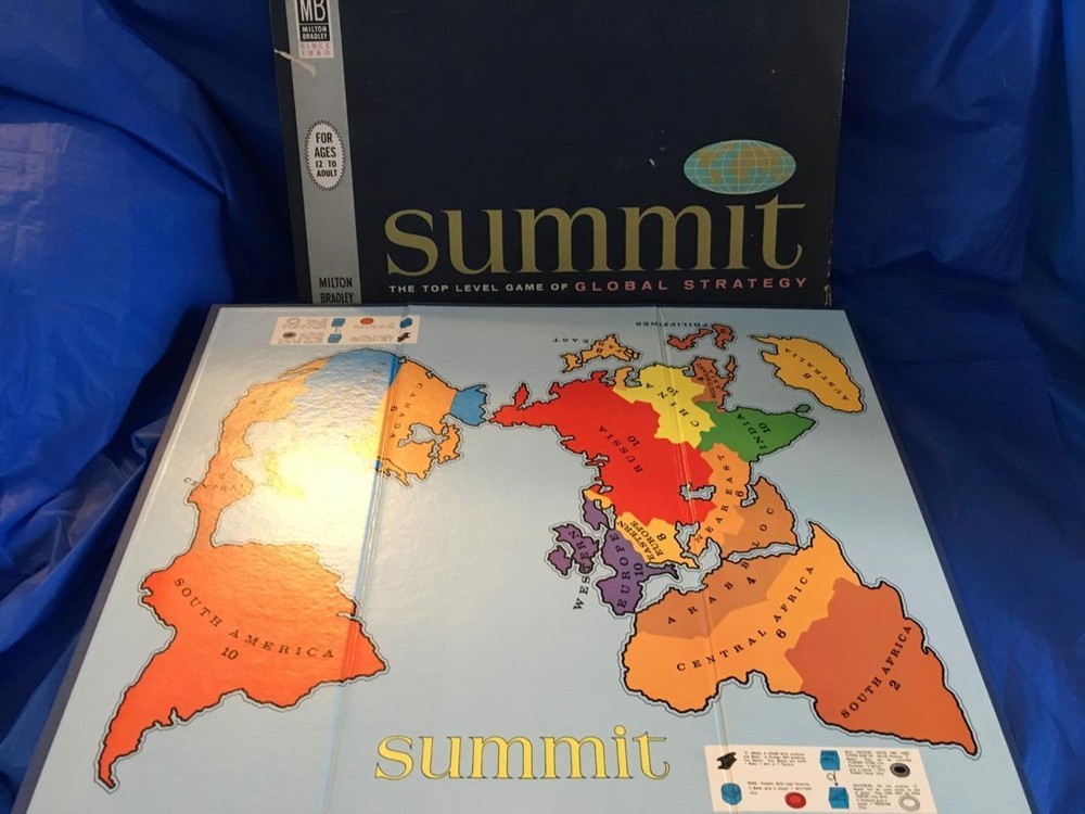 Summit....Vintage 1961........Global Strategy Game...Milton-Bradley