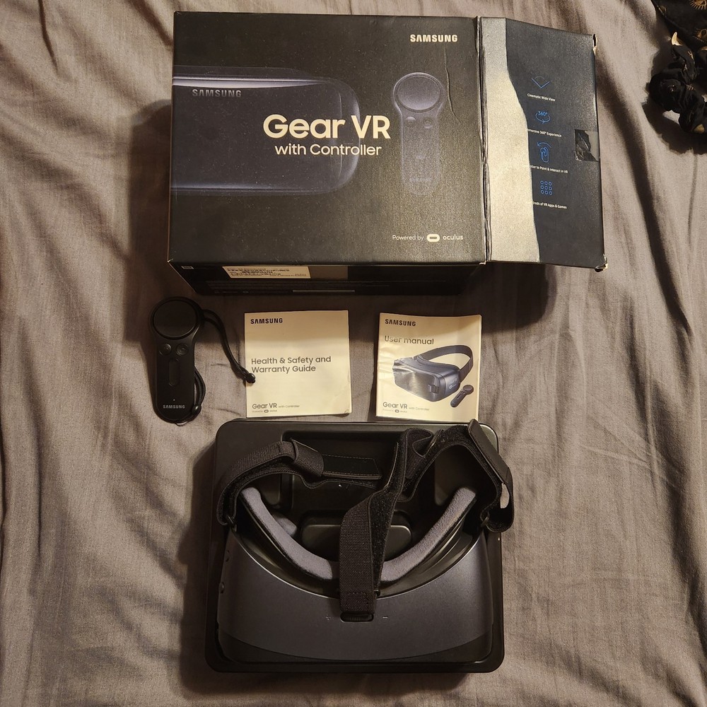 Samsung Gear VR with Controller