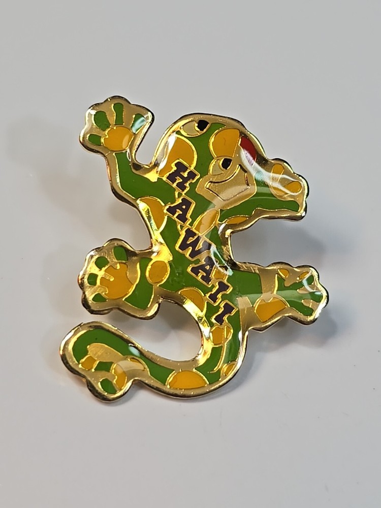 Hawaii Gecko Souvenir Lapel Pin