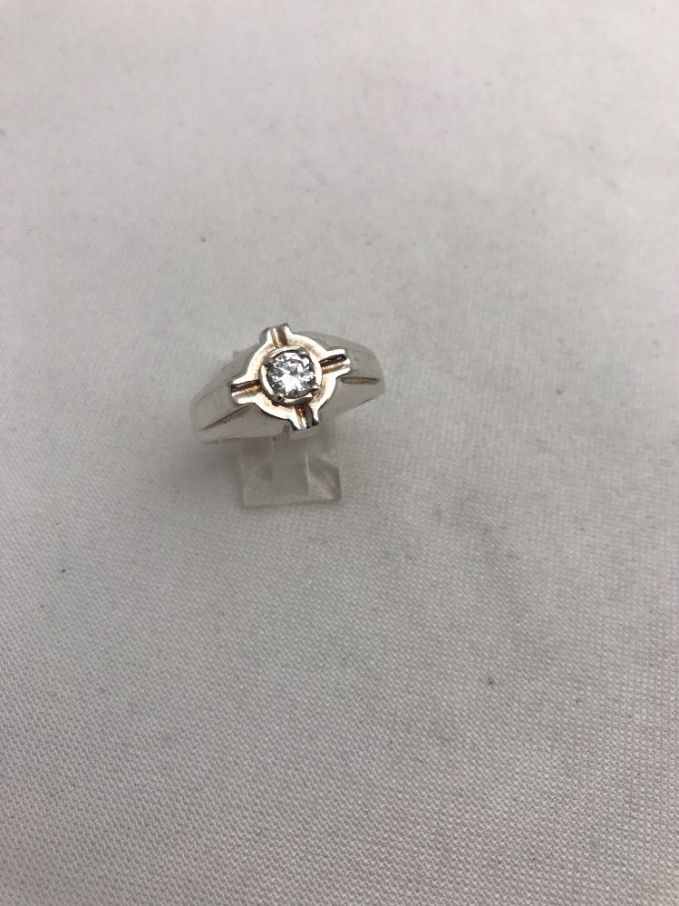 Sterling Silver .925  5mm Round Cz Ring size 12