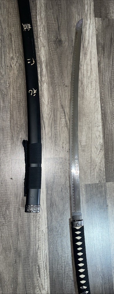 Japanese Style Black 41" Replica Katana (E6)