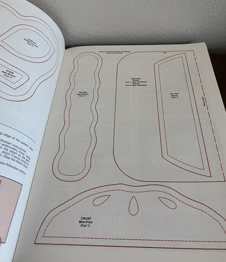 Cinnamon Sticks Crafts For Home & Kitchen Pattern Book 11 Projects Vintage 1984