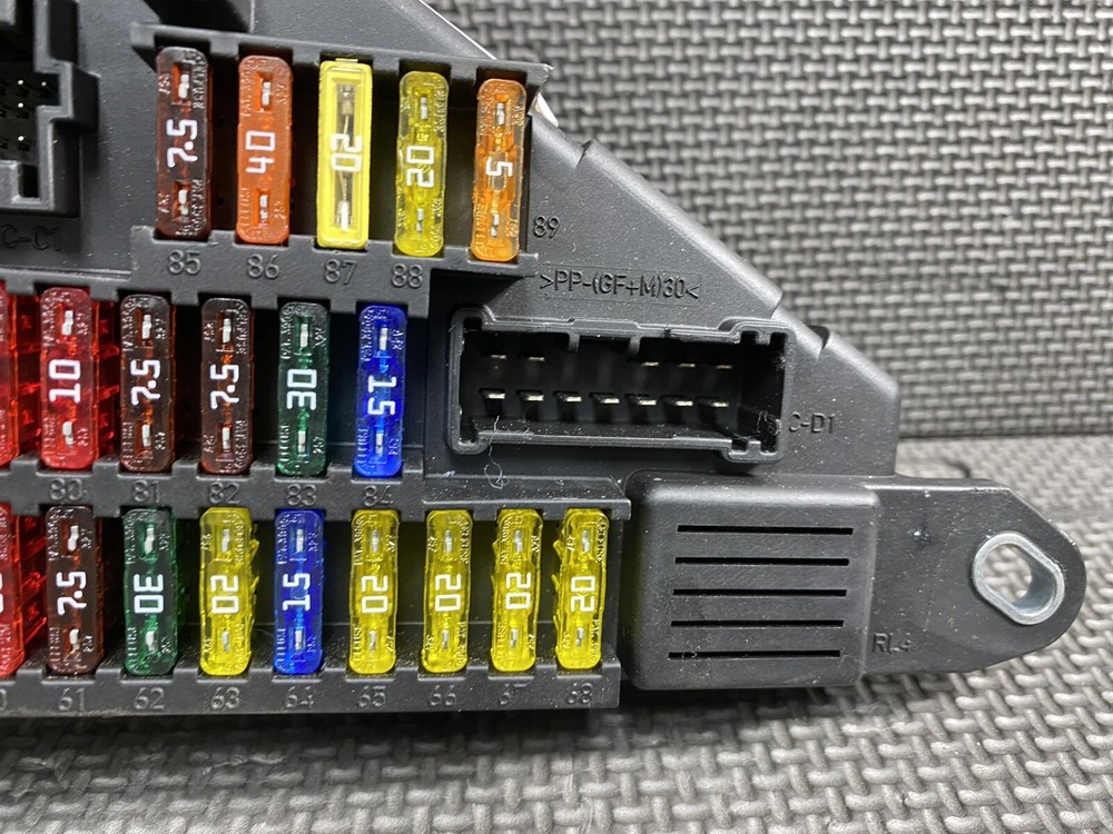 OEM BMW 650 E63 E64 Rear Fuse Box Power Distribution Module 9138830 2004-2010