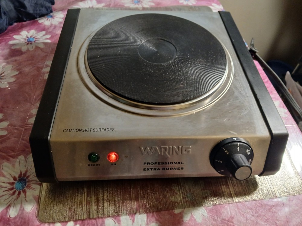 Waring WEB300 1300Watts Single Burner-Used