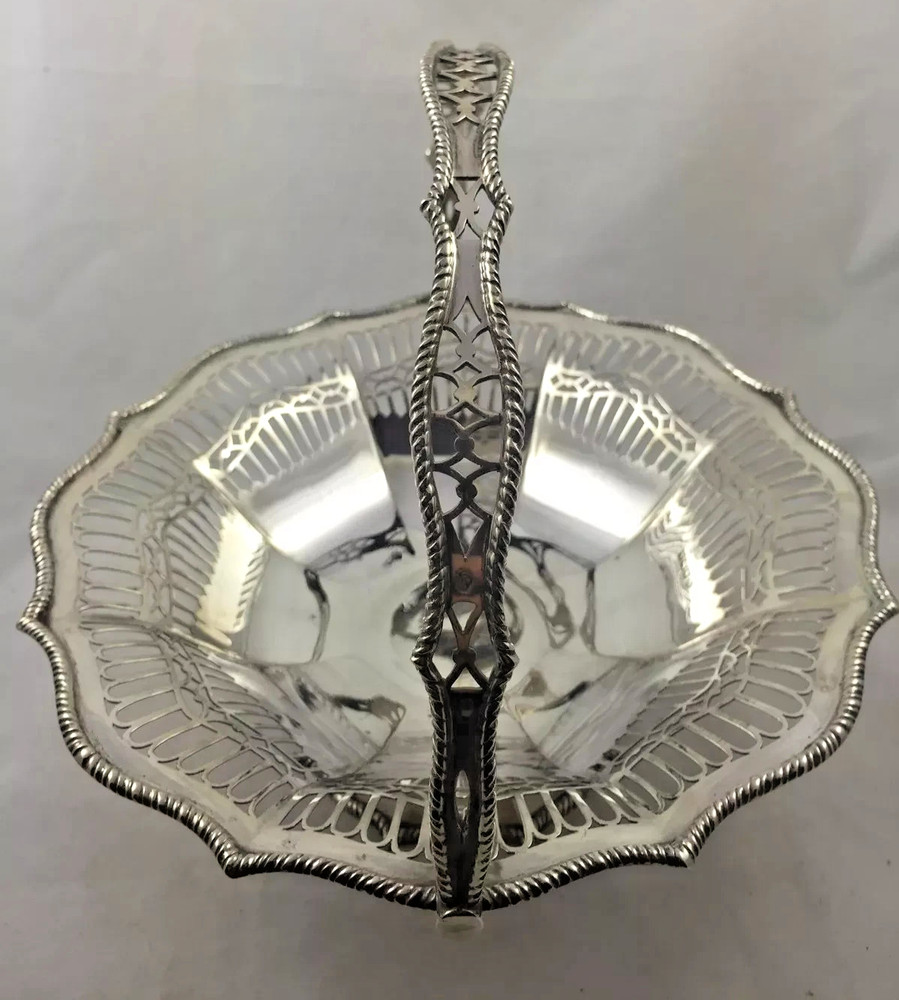 Hallmarked Large Solid Silver Basket By William Hutton & Sons 1917 525g
