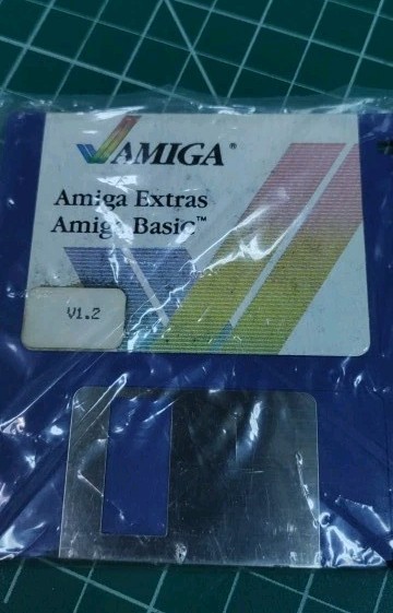 Amiga Workbench Commodore Version 1.2 & Basic Floppy Disk +3