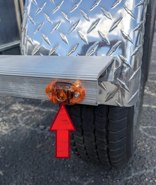 EZ Loader Boat Trailer Amber Clearance Marker Light 250-032128-11